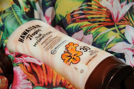 LA NUOVA LINEA HAWAIIAN TROPIC SI CHIAMA SILK HYDRATION