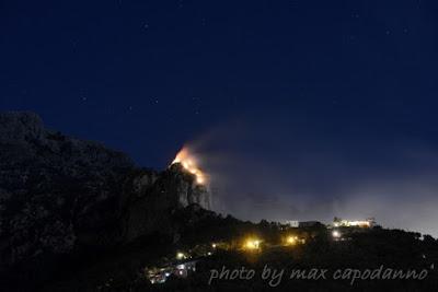POSITANO : a Montepertuso i festeggiamenti in Onore a Santa Maria delle Grazie ...   i FUOCHI