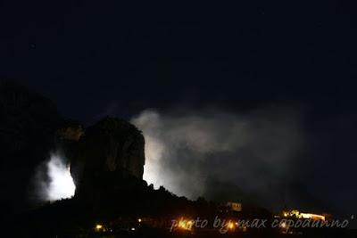 POSITANO : a Montepertuso i festeggiamenti in Onore a Santa Maria delle Grazie ...   i FUOCHI