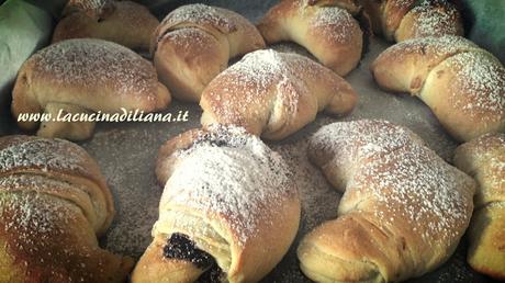 Cornetti con Pasta Madre o con Licoli