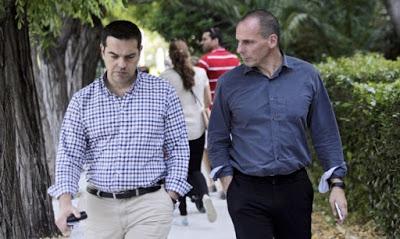 Grecia, la vigilia del referendum. Varoufakis: «Creditori come terroristi»