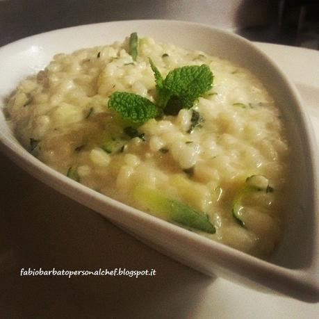 Risotto cremoso ai fiammiferi di Zucchina e Menta