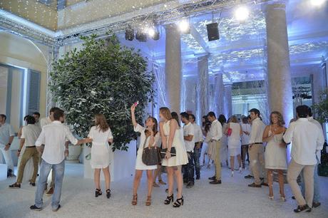 Benetton white party