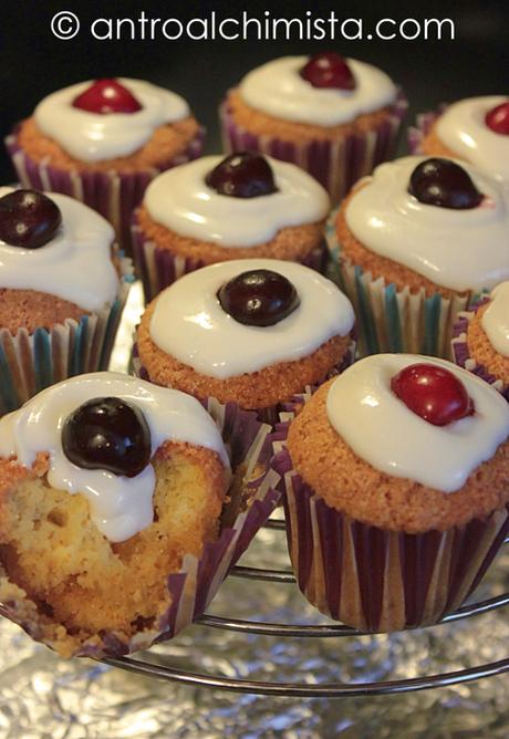 Muffins con Latte di Soia e Gocce di Cioccolato Bianco