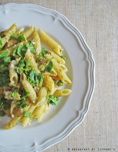 Pasta piselli, rucola e pesto / Pasta with pesto sauce, rocket and peas