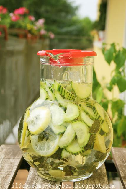 Le Vere Acque della Salute - Acqua Rinfrescante e Dissetante al Limone, Cetriolo e Menta or Refreshing Lemon, Cucumber and Mint Water