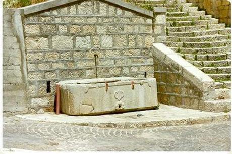In Basilicata ci sono tanti luoghi meravigliosi da esplorare coperti da meravigliosi boschi e splendide foreste.