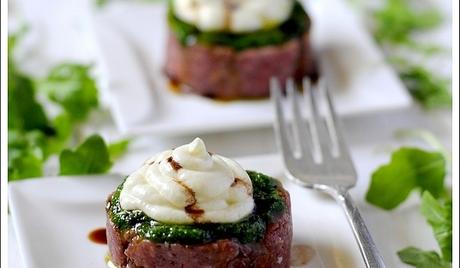 Tartare di Manzo con Mousse di Parmigiano Reggiano e Pesto di Rucola