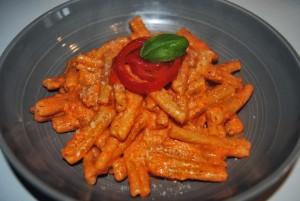 |⇨ Casarecce con crema di melanzane e peperoni