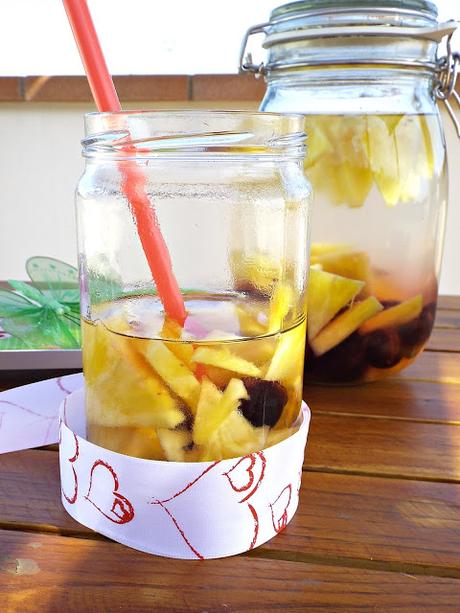 Detox water #7: Ananas e ciliegie