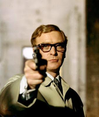 MICHAEL CAINE E LO SGUARDO AMBIGUO