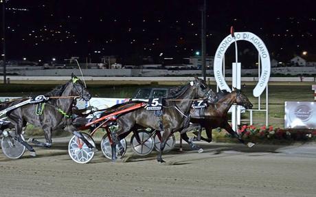 Gare, mercatini e DJ Set nei Sabato Sera d’Estate 2015 all’Ippodromo