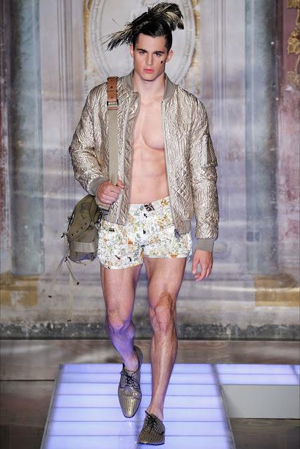 Moschino menswear collection Spring/Summer 2016.