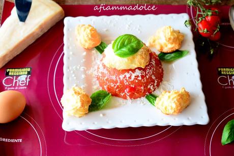 aspic di pomodorini con meringhe salate al parmigiano