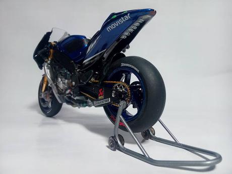 Yamaha YZR-M1 V.Rossi 2015 by Legowo Twist Modeller