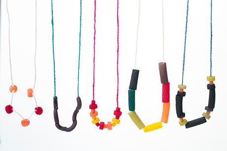 bijoux colorati per le bambine