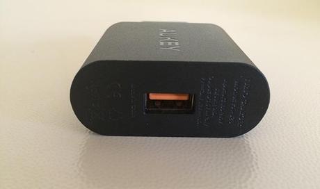 Caricatore USB Quick Charge 2.0 Qualcomm, per una ricarica più rapida