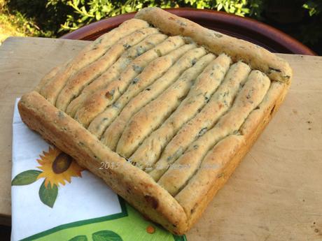 Pane azero con spinaci e licoli