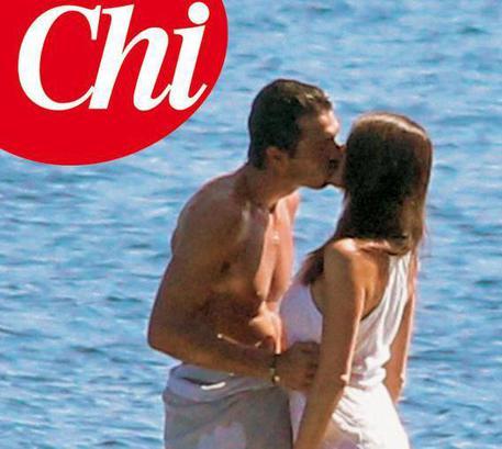 Buffon e D’amico incinta, vacanza rovente in tre