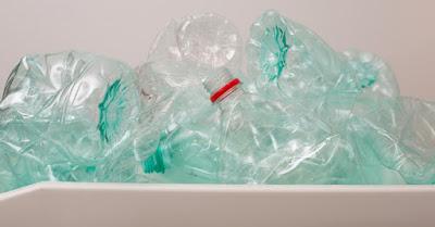 Rifiuti di plastica: 8 pratici consigli per ridurli