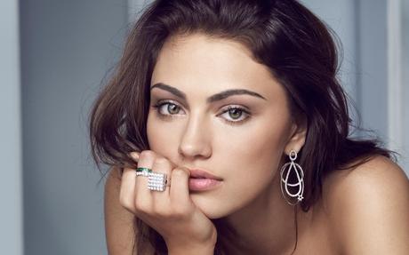 12 Luglio: Phoebe Tonkin