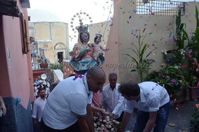 VISITAZIONE DELLA BEATA VERGINE A S.ELISABETTA - 2 -  La Processione a CHIESA NUOVA