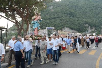 VISITAZIONE DELLA BEATA VERGINE A S.ELISABETTA - 2 -  La Processione a CHIESA NUOVA