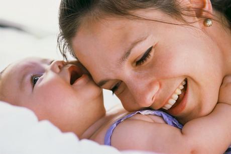 Bavette artigianali: il regalo ideale per un neonato Bavette artigianali: il regalo ideale per un neonato