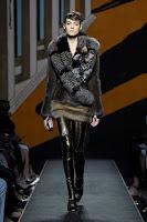 Fendi: Debutta all' Houte Couture con la Collezione Silver Moon