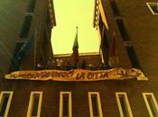 Occupata l'Inps Piazza Augusto Imperatore. città ostaggio lotta favore della povertà, disoccupazione, dell'illegalità, disagio mafia. Occupano palazzi, rubano futuro