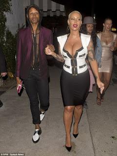 Amber Rose seduce Hollywood mostrando quasi tutto di sé