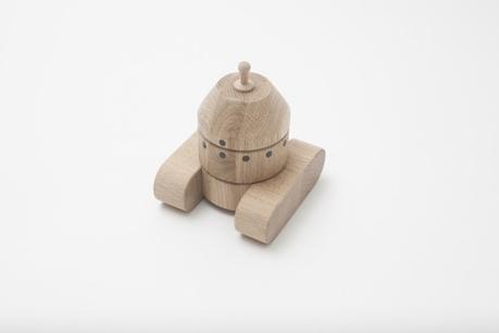 DESIGN: I robot di legno di Alexander Kanygin