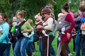 Babywearing, moda o importante esperienza di crescita?