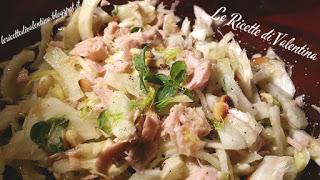 Insalata di finocchi con tonno e pinoli tostati