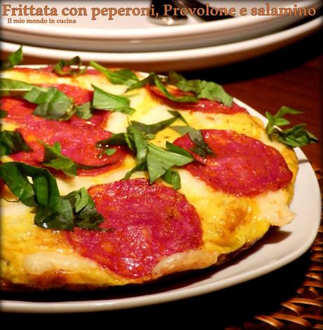 FRITTATA di peperoni con provolone, olive e salamino