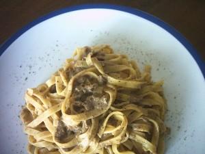 |⇨ Tagliatelle con fegatini di pollo e salvia