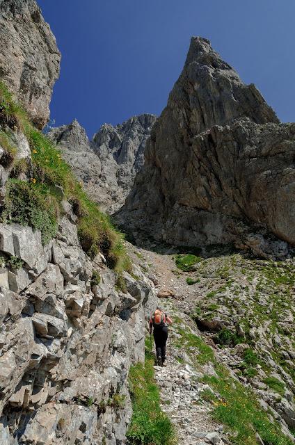 AVANZA ...... quando una montagna......