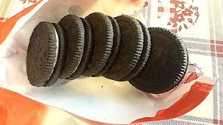 MANGIA CIO' LEGGI #42: Cheese cake agli Oreo senza cottura fior pelle