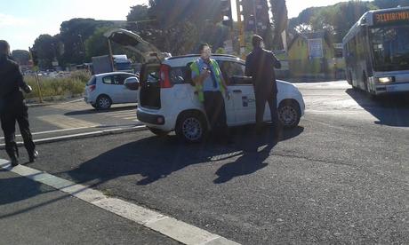 Metro Rebibbia, l'amore corrisposto degli addetti RomaTpl per i loro
smartphone e altre storie non meno edificanti