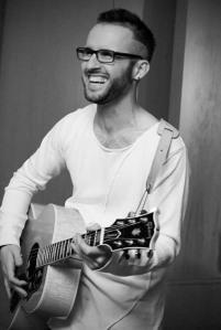 Roberto Casalino con chitarra