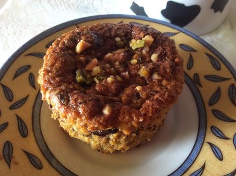 MUFFIN CON PISTACCHI MANDORLE ARANCIO CIOCCOLATO (SENZA FARINA)