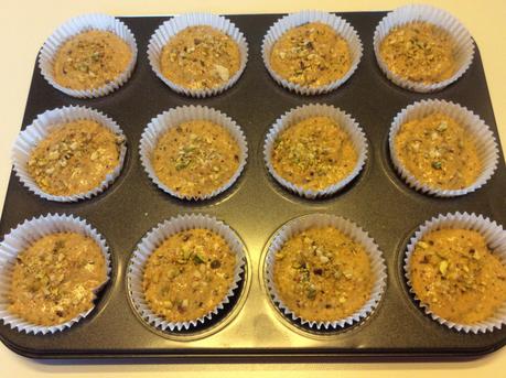 MUFFIN CON PISTACCHI MANDORLE ARANCIO CIOCCOLATO (SENZA FARINA)