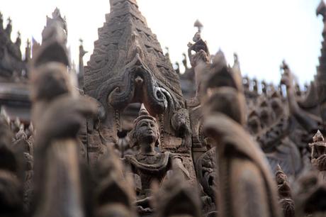 Shwenandaw Kyaung Temple_mandalay_birmania_viaggiandovaldi