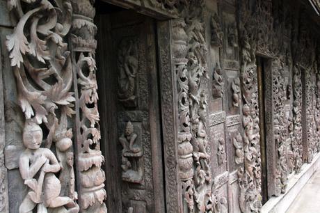 Shwenandaw Kyaung Temple_mandalay_birmania_viaggiandovaldi