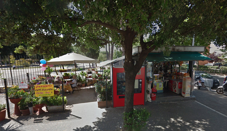 Ecco il sistema per salvare ville e parchi minori di Roma. Modello Lisbona: chioschi di qualità con la responsabilità di tenere in ordine. Nulla di più facile, eppure...