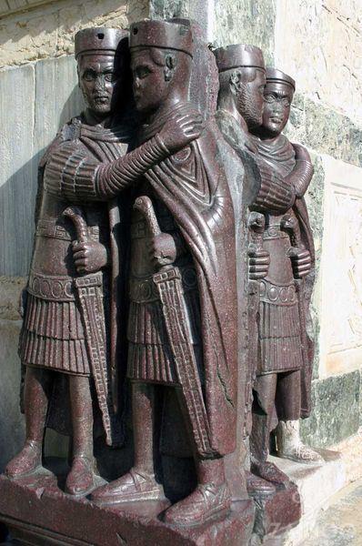 Annunciato per maggio Children of Earth and Sky di Guy Gavriel Kay