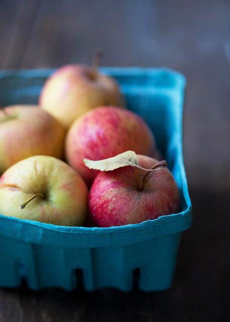 Una mela al giorno toglie il medico di torno / Why an apple a day keeps the doctor away?