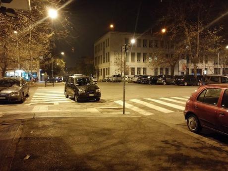 Non sono di Roma e queste cose che a voi sembran normali, mi appaiono come assurde. Percorso in 40 foto