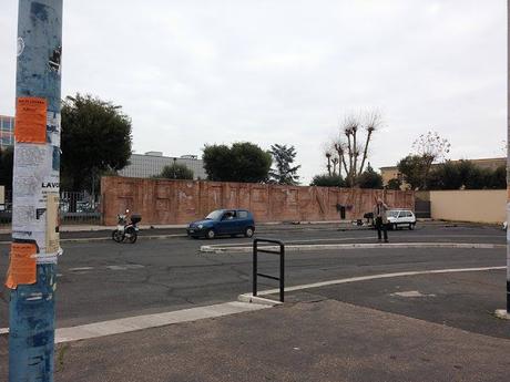 Non sono di Roma e queste cose che a voi sembran normali, mi appaiono come assurde. Percorso in 40 foto