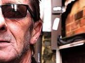 AC/DC Phil Rudd cerca aggredire cameramen (video)